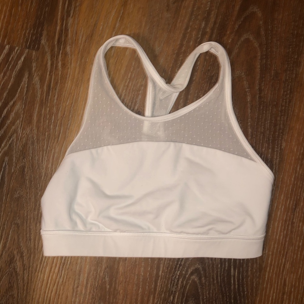 Lululemon white sports bra with mesh size 6